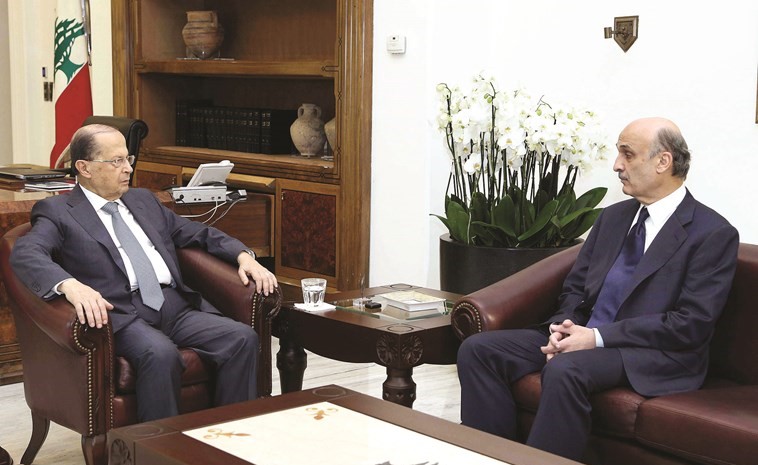 الرئيس العماد ميشال عون مستقبلا رئيس حزب القوات اللبنانية سمير جعجع في بعبدا	(محمود الطويل)﻿