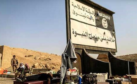 اقرأ رسالة مراهق انتحاري داعشي لأهله :" طلبت منكم تزويجي فلم تزوجوني "