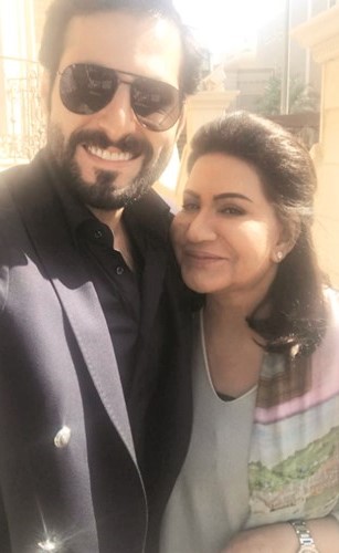 كاكولي مع الفنانة القديرة سعاد عبدالله﻿