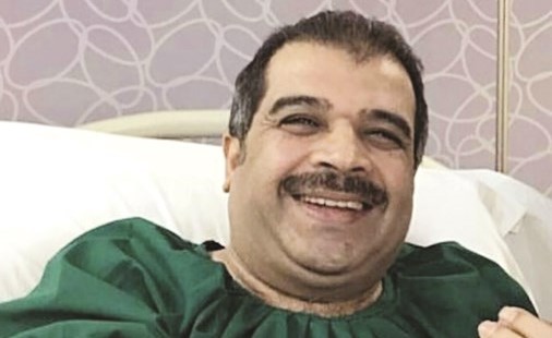 الفنان القدير محمد المسباح بعد اجراء العملية﻿