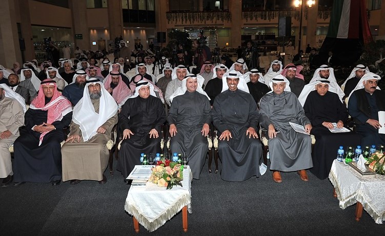 م.عصام المرزوق وقيادات الكهرباء في مقدمة الحضور بالحفل﻿