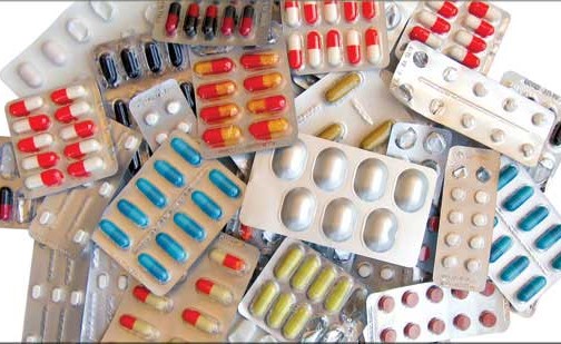 طفلة شرعت في الانتحار بـ 16 حبة «مكمل»