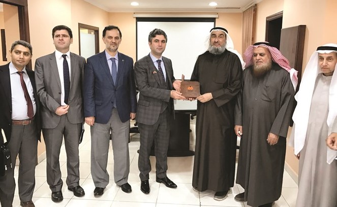 أمين عام «الرحمة العالمية»: نعمل على تعزيز وزيادة فرص تعليم اللاجئين السوريين