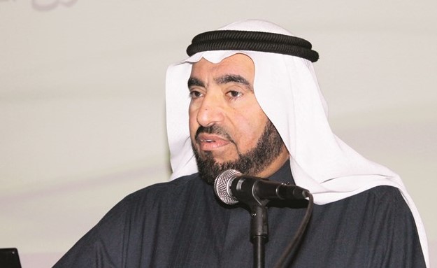 د.طارق السويدان متحدثا خلال المحاضرة ﻿