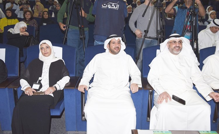 الشيخ عبدالله الأحمد ومحمد العنزي﻿