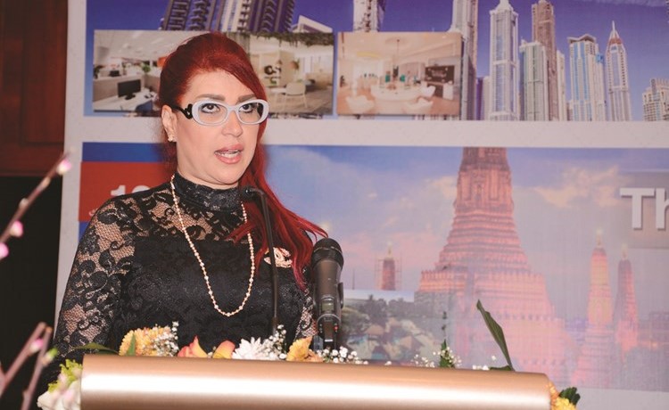 هبة غازي خلال حديثها في المؤتمر﻿
