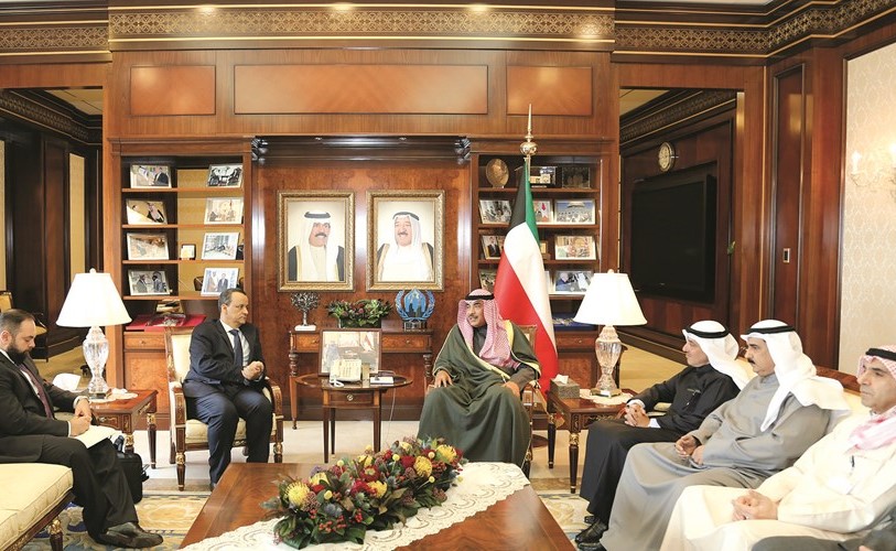 الشيخ صباح الخالد مستقبلا اسماعيل ولد الشيخ أحمد ﻿