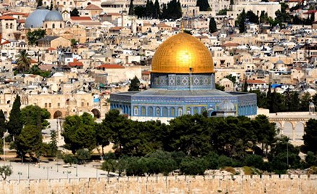 مشرعون أميركيون يضغطون لنقل السفارة إلى القدس مايو المقبل