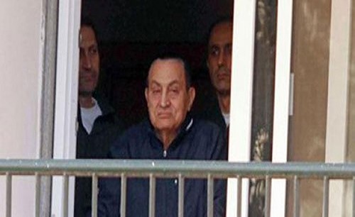 محامي الرئيس المصري الأسبق مبارك يكشف حقيقة طلبه السفر للسعودية وتأديته الحج