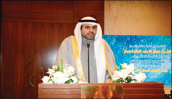 محمد الجبري متحدثا في ختام الملتقى
