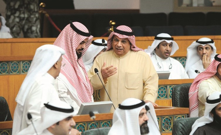 الشيخ خالد الجراح ود. جمعان الحربش وشعيب المويزري ﻿
