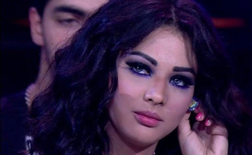 بالفيديو.. ابتسام تسكت تخرج عن صمتها وترد على تشبيهها بهيفاء وهبي.. وهذا ما قالته لدنيا بطمة؟