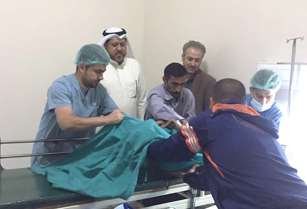 "الهلال الأحمر" تجري 40 عملية عيون للنازحين العراقيين في كردستان