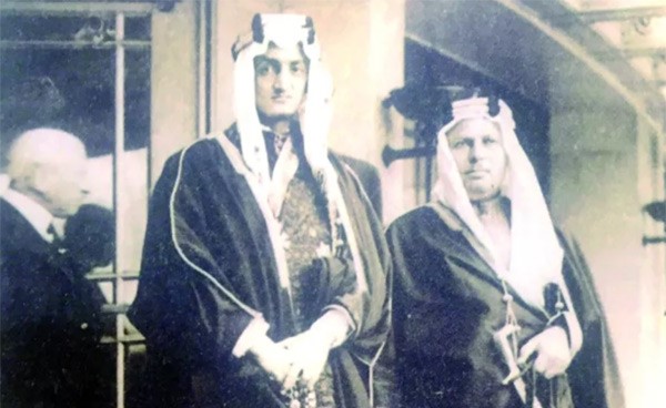 تعرف على قصة المعلم اللبناني الذي استعان به الملك عبدالعزيز في مفاوضاته مع الإنجليز وعينه وزير دولة