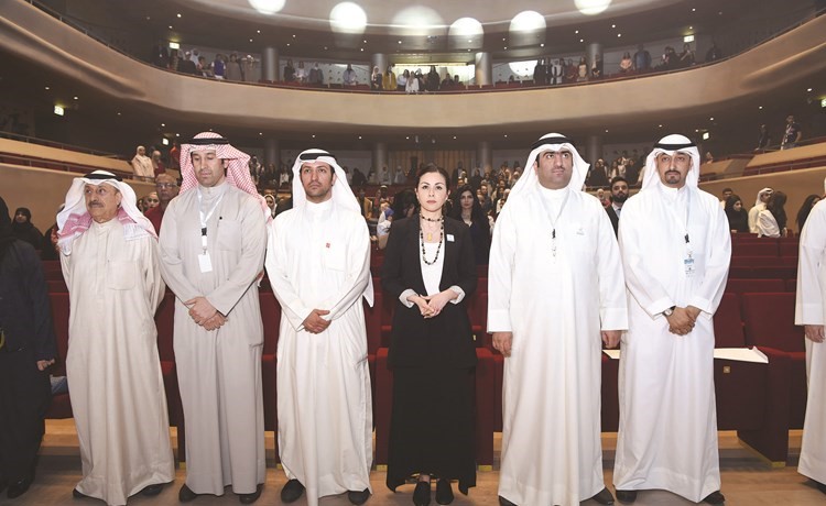 خالد الروضان والشيخة الزين الصباح ويوسف الشلال وسعد الأحمد﻿