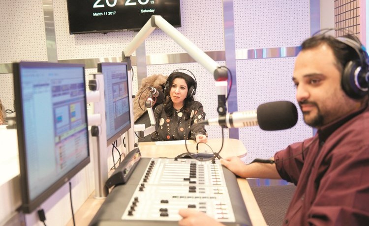 البنك التجاري يرعى البرنامج الإذاعي «عندنا سمره»