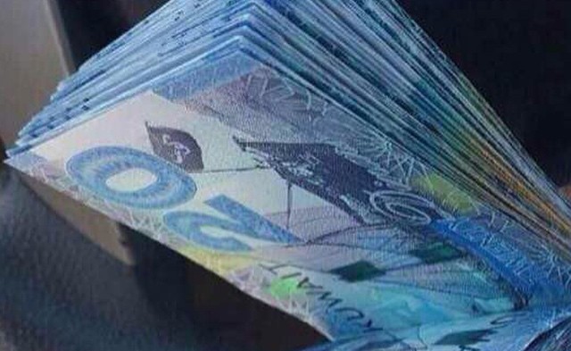 انتحال صفة مباحث يدفع آسيوياً إلى تسليم مجهول 170 ديناراً