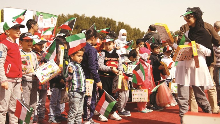 فرحة الأطفال بالمناسبة ﻿