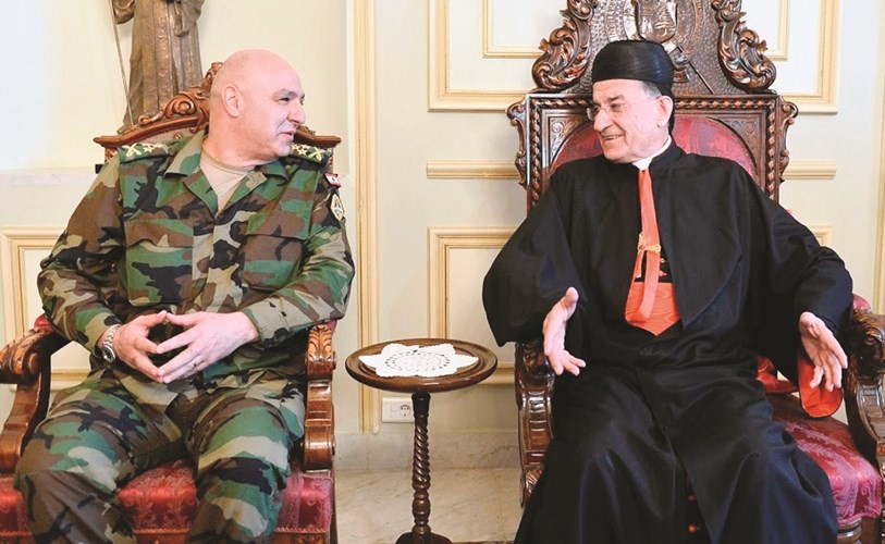 البطريرك بشارة الراعي مستقبلا قائد الجيش العماد جوزيف عون في بكركي	محمود الطويل﻿