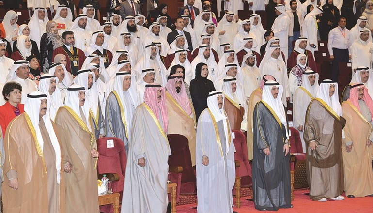 صاحب السمو الأمير الشيخ صباح الأحمد وسمو ولي العهد الشيخ نواف الأحمد ورئيس مجلس الأمة مرزوق الغانم والشيخ جابر العبد الله وسمو الشيخ ناصر المحمد وسمو رئيس الوزراء الشيخ جابر المبارك والشيخ د.ابراهيم الدعيج في مقدمة الحضور﻿