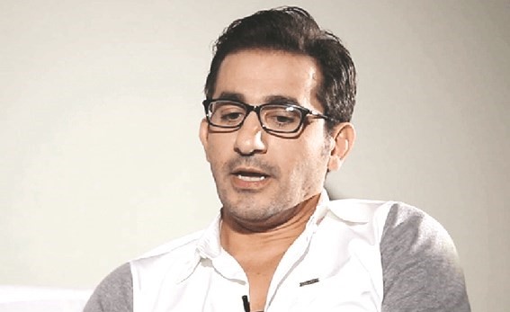 أحمد حلمي﻿
