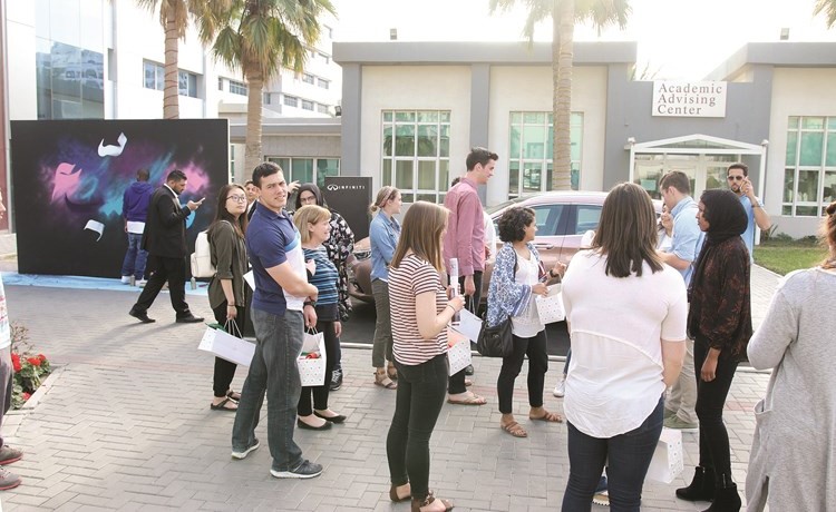 إنفينيتي البابطين عرفت الطلبة بمميزات Q30 الأنيقة﻿