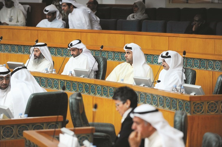 عبدالوهاب البابطين ويوسف الفضالة ود. حمود الخضير ونايف المرداس﻿