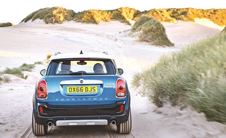 MINI Countryman الجديدة كلياً.. تصميم قوي وشخصية ناضجة