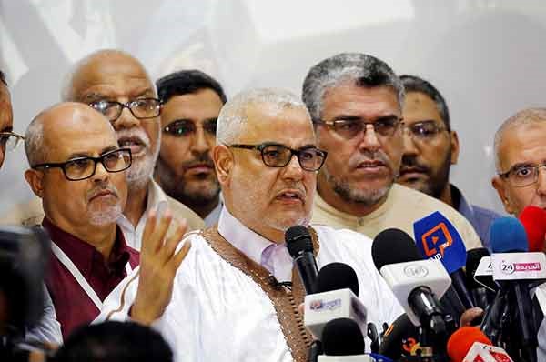 ملك المغرب يعفي رئيس الحكومة المكلف عبد الإله بنكيران من تشكيل الحكومة