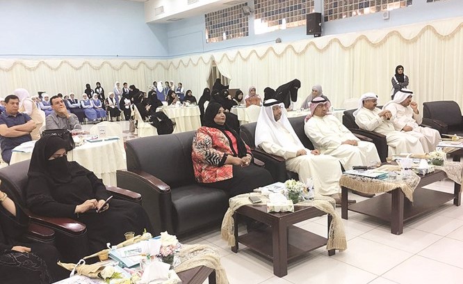 «الفروانية التعليمية» نظّمت ملتقى «مواقع التواصل الاجتماعي إلى أين؟!»