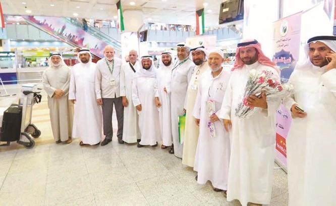 «نماء للزكاة والخيرات» نظمت رحلة عمرة لمرضى السرطان