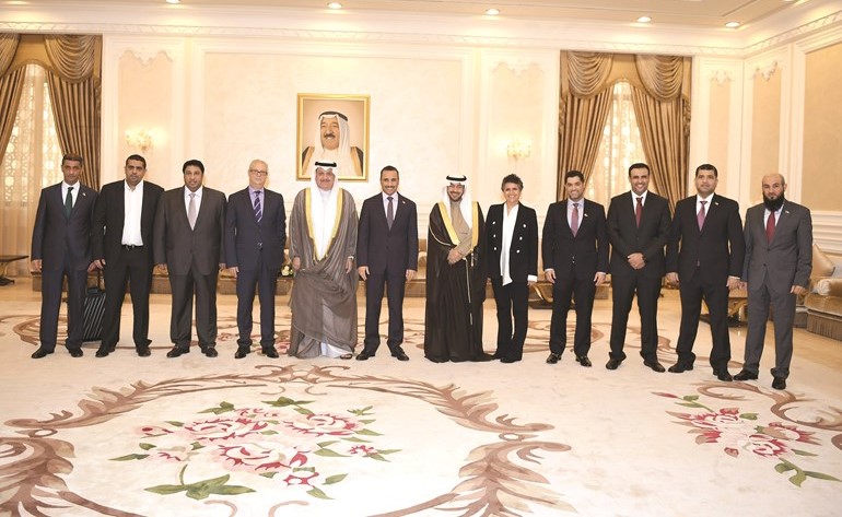 رئيس مجلس الأمة مرزوق الغانم ووفد الشعبة البرلمانية قبل مغادرتهم إلى الرباط ويبدو نائب الرئيس عيسى الكندري ود.عودة الرويعي ويوسف الفضالة وعمر الطبطبائي وصفاء الهاشم وعلي الدقباسي والحميدي السبيعي وراكان النصف وعلام الكندري وعبدالحكيم السبيتي والسفير المغربي