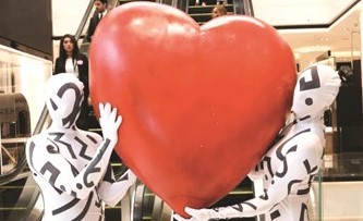 من عرض الافتتاح﻿
