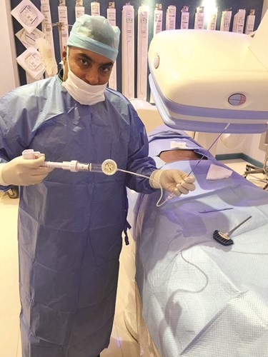 د.الحجي: عمليات الأشعة التداخلية لا تتطلب قطعاً جراحياً ولا الدخول لغرف العمليات