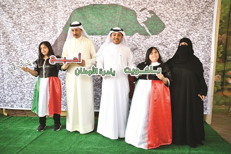 يا كويت يا درة الأوطان أحبك يا بلادي﻿