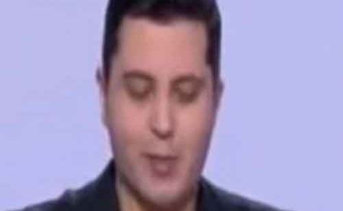 بالفيديو.. مذيع mbc مصر يبكي على الهواء وزميلته تواسيه ... لهذا السبب