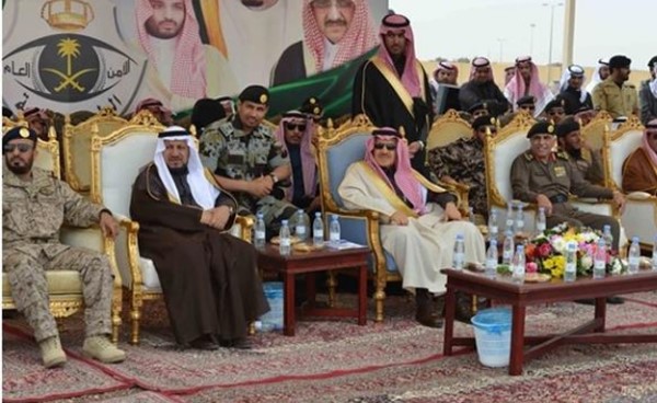 شاهد.. تدريبات "الطوارئ السعودية" القاسية.. التهام حيوانات "حية" للتكيف مع أصعب الظروف وفرضيات إيقاف مطلوبين