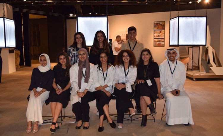 المشاركون في المعرض﻿