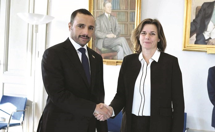 رئيس مجلس الأمة مرزوق الغانم مع نائبة رئيس وزراء السويد﻿