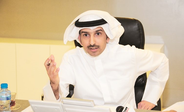 البابطين لقراء «الأنباء»: سأظل معارضاً في الحق إلى أن تتعدل الأوضاع في الكويت