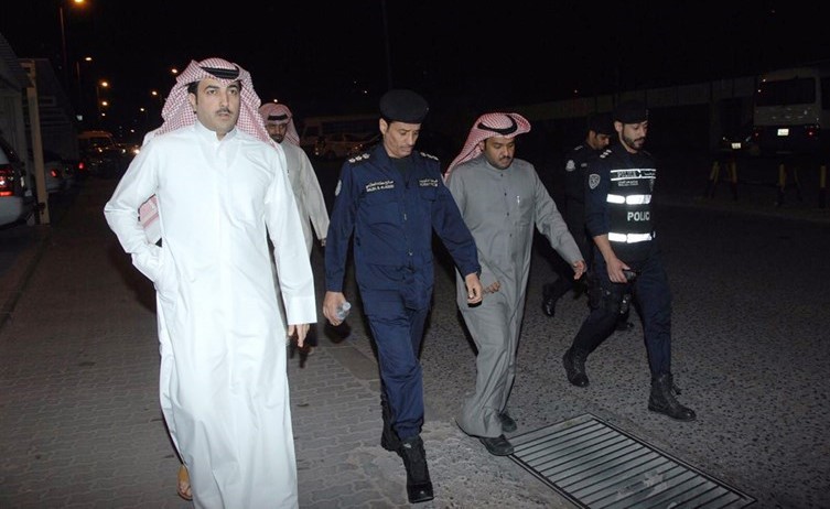 جانب من الجولة لإزاحة المركبات المخالفة ﻿
