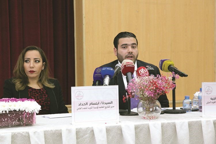نواف ناجيا متحدثا ﻿