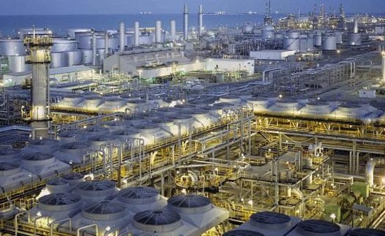 السعودية: فرض ضريبة على استثمارات النفط والغاز