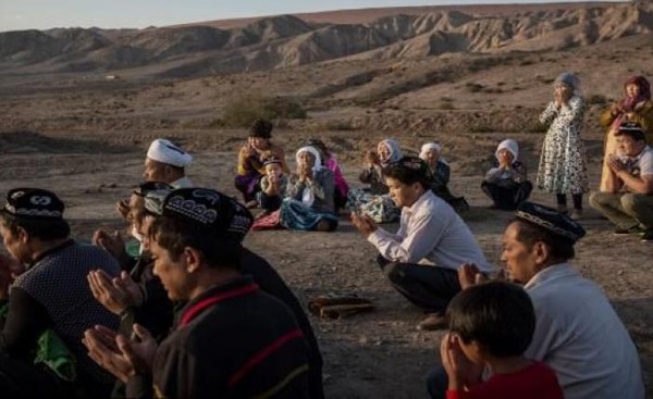 الصين تجرّم رفض مشاهدة التلفزيون الحكومي في شينغيانغ