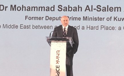 الشيخ د.محمد الصباح متحدثا في المحاضرة﻿