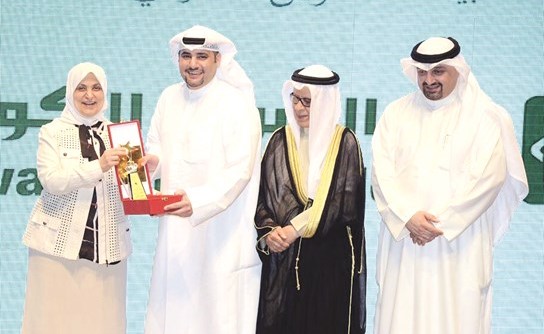 «بيتك» يفوز بجائزتي «التميز المؤسسي» و«أفضل توعية مجتمعية»