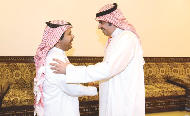 خالد الطاحوس مباركا لسعد العجمي﻿