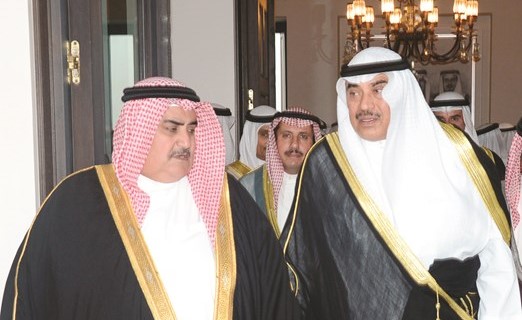 ممثل صاحب السمو الأمير الشيخ صباح الأحمد الشيخ صباح الخالد يقدم واجب العزاء للشيخ خالد بن أحمد آل خليفة﻿