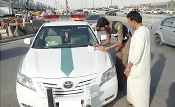 جدة: مُطلقة تتهم زوجها "المخلوع" بتحميلها مخالفات مرورية تصل إلى 75 ألف ريال انتقاماً منها