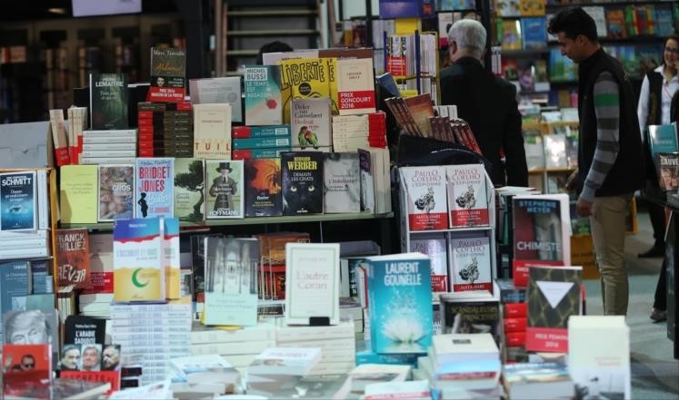 معرض تونس للكتاب يكرم الكاتبتين الكويتيتين أمل الرندي ولطيفة بطي تقديراً لدورهما في أدب الطفل